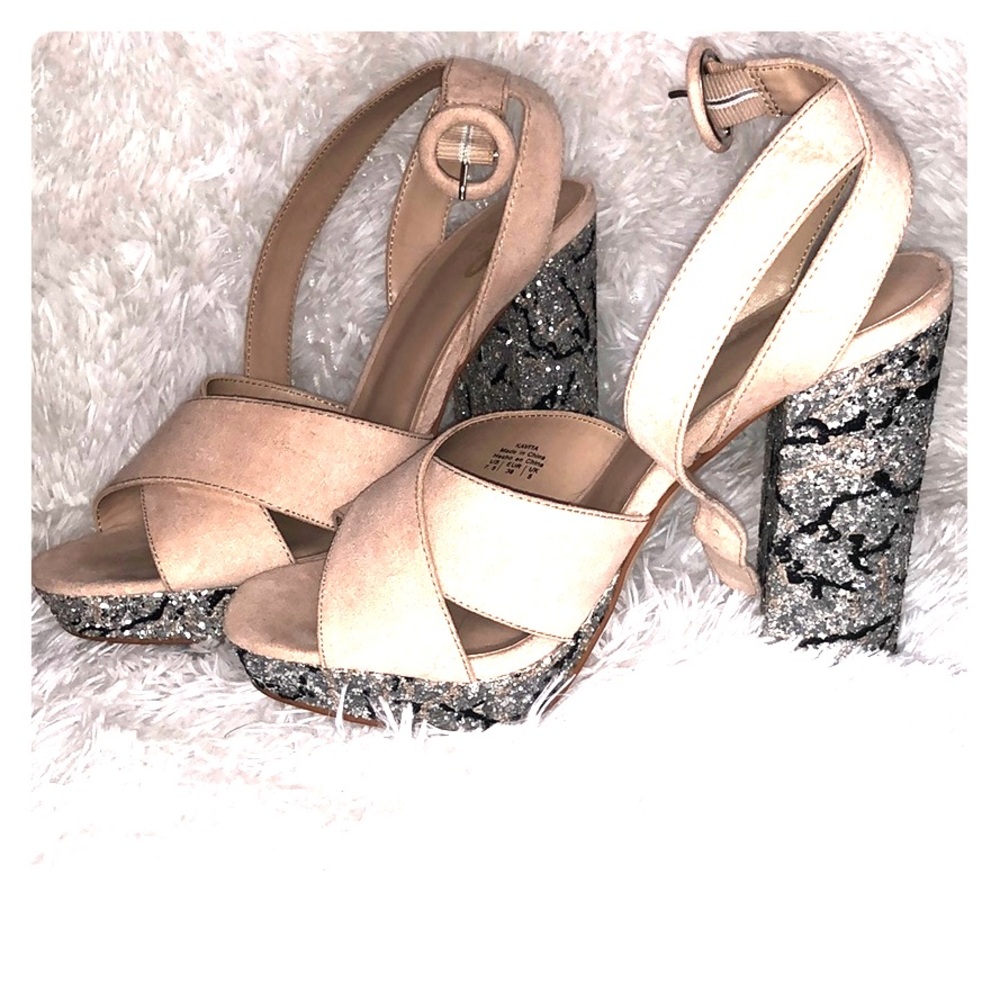 New Never Worn Chunky Heal MIX NO.6 Heels